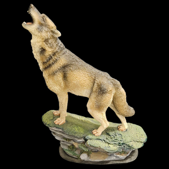 Cry of the Canyons Wolf Figurine 1994 Princeton Gallery Howling Wolf Resin Statu - Picture 1 of 6